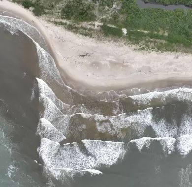 Construção dos molhes de Itapoá - SC