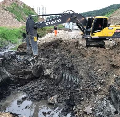 EXECUÇÃO DE OBRAS PARA LIGAÇÃO VIÁRIA DOS BAIRROS VÁRZEA E TABULEIRO DOS OLIVEIRAS - ITAPEMA/SC