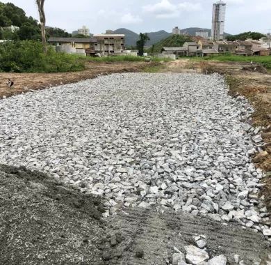 EXECUÇÃO DE OBRAS PARA LIGAÇÃO VIÁRIA DOS BAIRROS VÁRZEA E TABULEIRO DOS OLIVEIRAS - ITAPEMA/SC