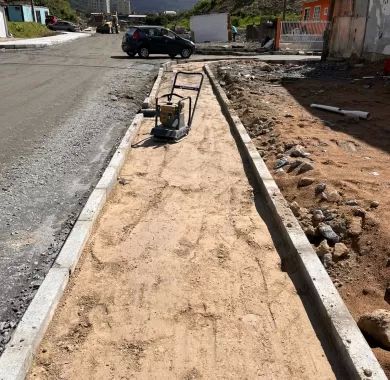 EXECUÇÃO DE OBRAS PARA LIGAÇÃO VIÁRIA DOS BAIRROS VÁRZEA E TABULEIRO DOS OLIVEIRAS - ITAPEMA/SC