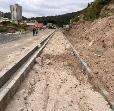 EXECUÇÃO DE OBRAS PARA LIGAÇÃO VIÁRIA DOS BAIRROS VÁRZEA E TABULEIRO DOS OLIVEIRAS - ITAPEMA/SC