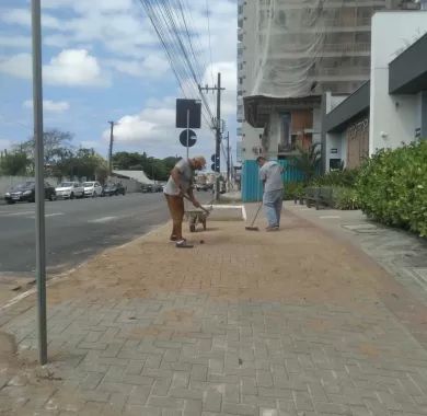 Obra de pavimentação asfáltica, adequação de drenagem pluvial e sinalização viária da Rua Flávio José Zandavalli (Rua 2400), localizada no bairro Centro – Balneário Piçarras/SC