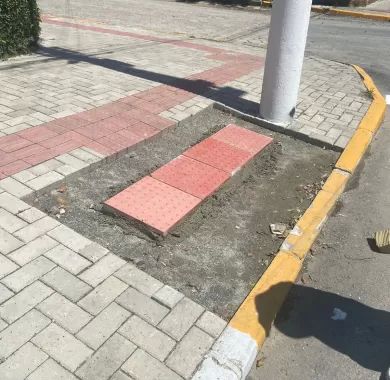 obra de pavimentação asfáltica, drenagem pluvial, ciclofaixa, calçadas e sinalização viária na Avenida Emanuel Pinto - Balneário Piçarras/SC