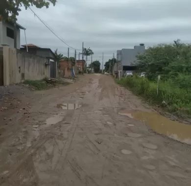 Obra de pavimentação em lajota, drenagem pluvial e sinalização viária das Ruas Santa Luzia e Ilhota, no bairro Itacolomi, Balneário Piçarras/SC