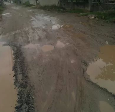 Obra de pavimentação em lajota, drenagem pluvial e sinalização viária das Ruas Santa Luzia e Ilhota, no bairro Itacolomi, Balneário Piçarras/SC