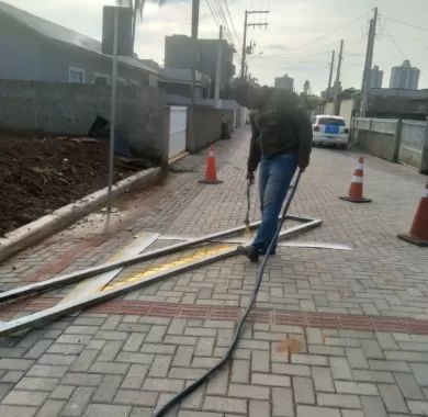 obra de pavimentação em paver, drenagem pluvial e sinalização viária da Rua Rancho Caboclo – Bairro Santo Antônio, Balneário Piçarras/SC