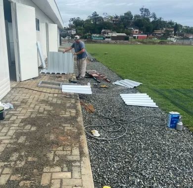 obra de revitalização e modernização do Campo de Futebol Municipal Quinca Ludo em Balneário Piçarras/SC