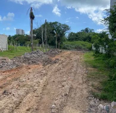 Obras de pavimentação em paver, drenagem pluvial e sinalização viária da Rua João Inácio de Borba, localizada no bairro Centro, Balneário Piçarras/SC