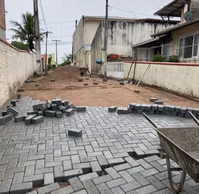 Obras de pavimentação em paver, drenagem pluvial e sinalização viária da Rua João Inácio de Borba, localizada no bairro Centro, Balneário Piçarras/SC