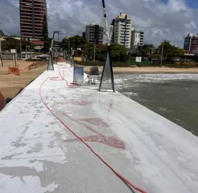 Urbanização e iluminação pública dos molhes norte, central e de 70 metros de Balneário Piçarras - SC